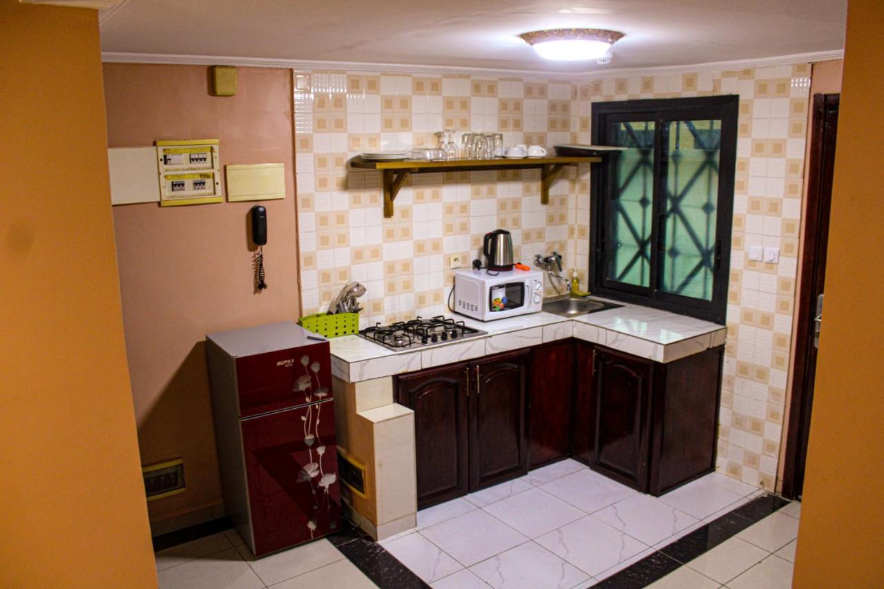 Residence Le Carat Douala Bagian luar foto