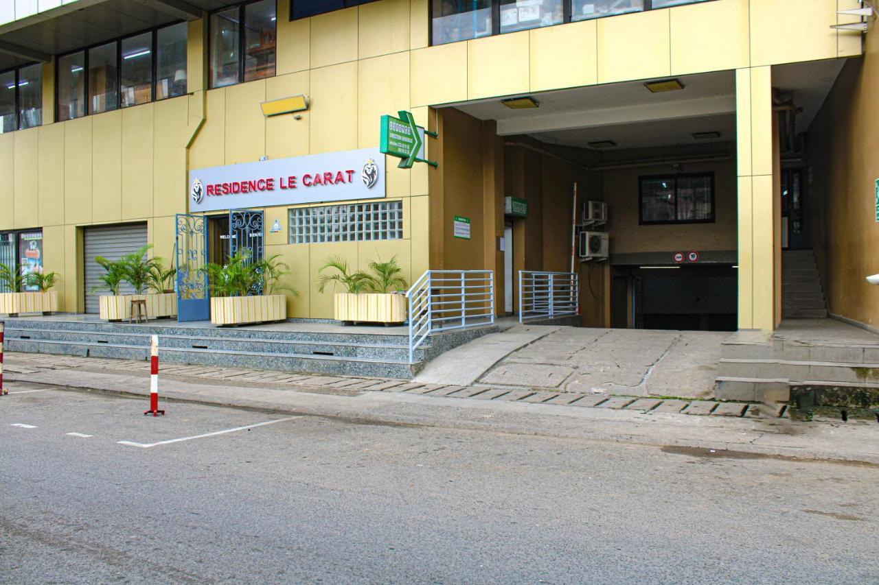 Residence Le Carat Douala Bagian luar foto