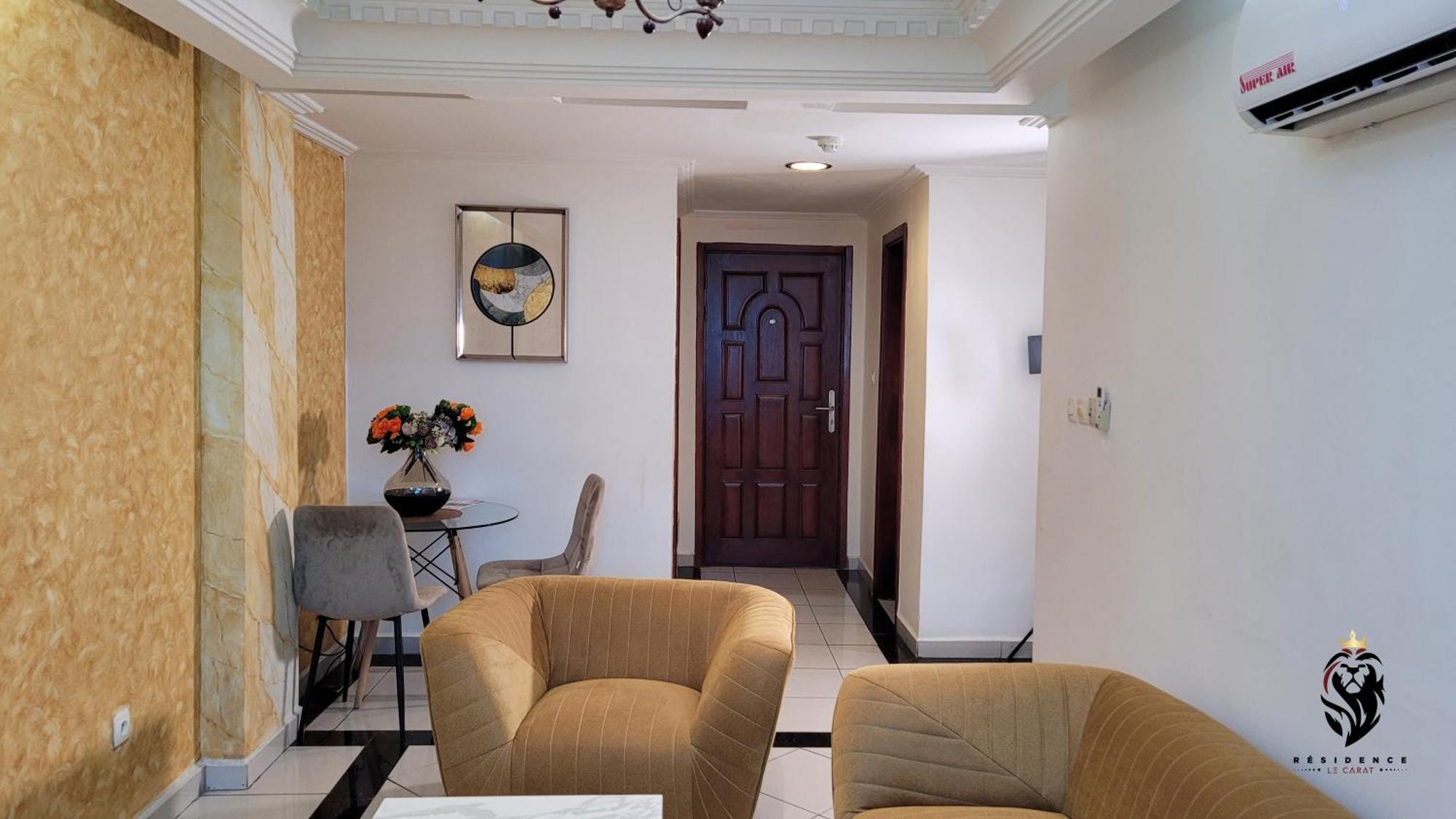 Residence Le Carat Douala Bagian luar foto